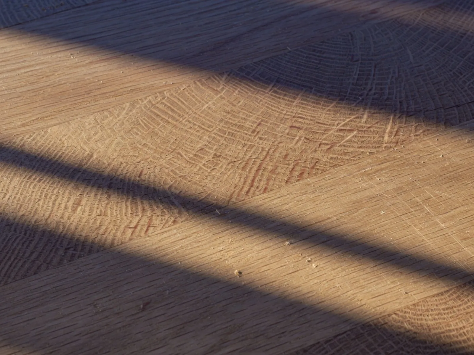 Schwedisches Handwerk und nachhaltige Materialien