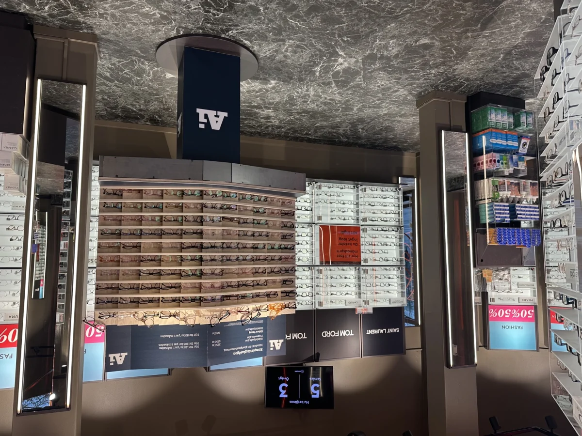 Ein komplettes Ladengeschäft in einem einzigartigen Warendisplay